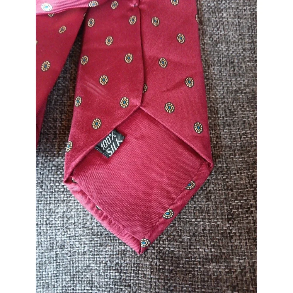 Strawbridge Clothier stay stylish